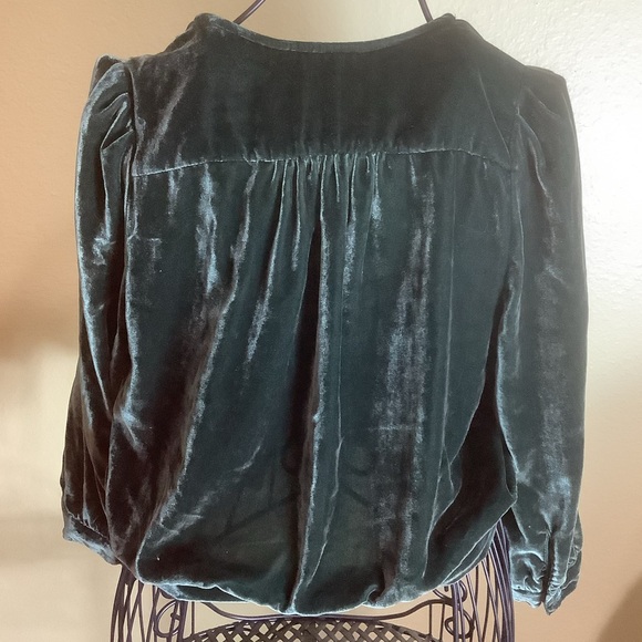 Madewell Velvet Wrap Blouse in Rich Green Size Medium - Picture 4 of 13